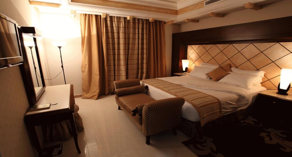 Lavande Suites Yanbu Oda fotoğraf
